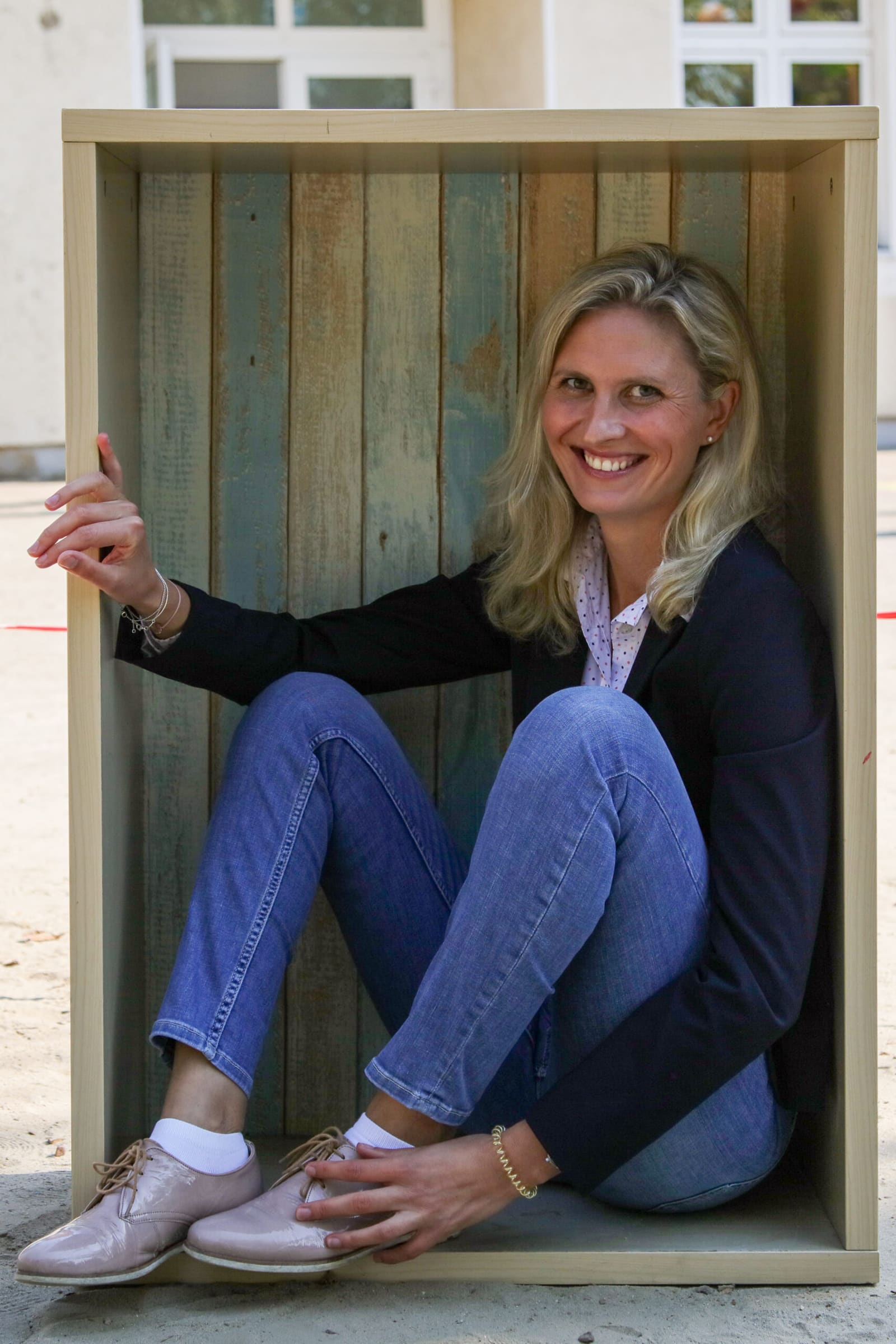 Natali Friesen, Schulleiterin